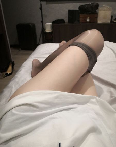 男狂揉女奶胸60分钟电影