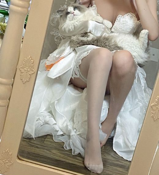 顶女人臀部泄精视频