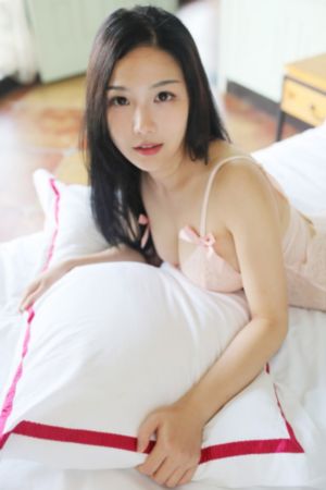 裙子底下是怪兽