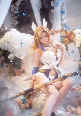 新人女秘书在线